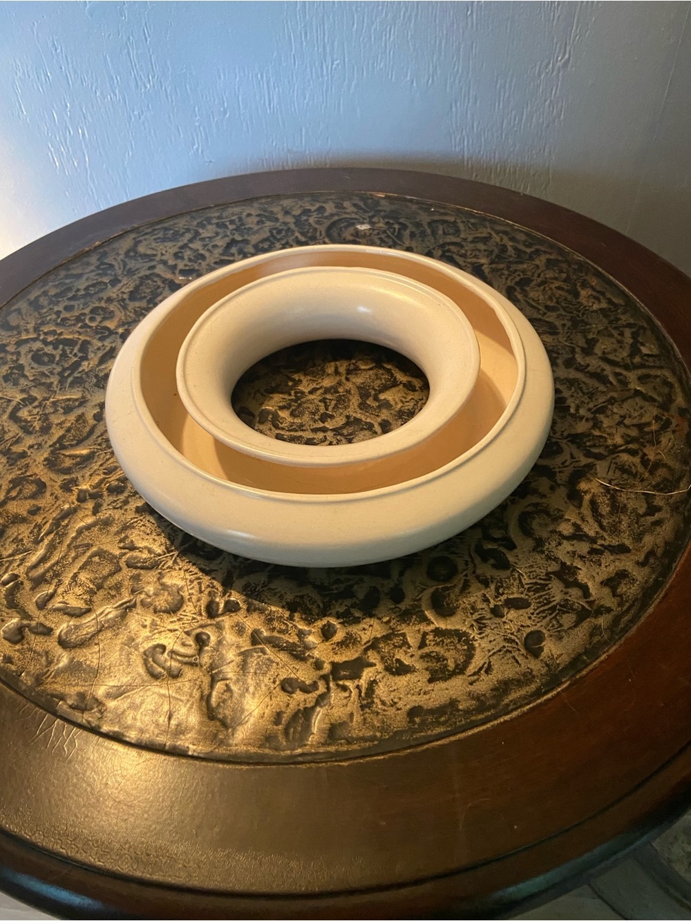 Ceramic Doughnut Wall Art in Cream vase